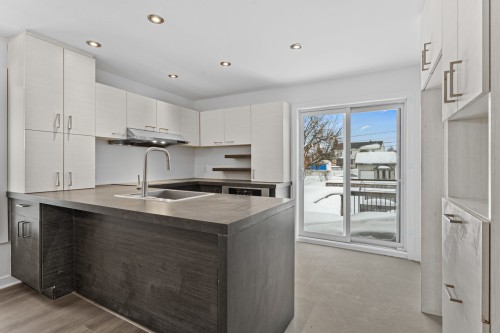 Kitchen - 19780 Place De L'Aviron, Mirabel, QC - Indoor Photo Showing Kitchen With Double Sink