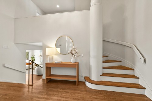 Hall d'entrée/Vestibule - 1670 Ch. Markham, Mont-Royal, QC - Indoor Photo Showing Other Room