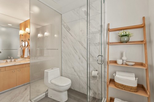 Salle de bains - 1670 Ch. Markham, Mont-Royal, QC - Indoor Photo Showing Bathroom