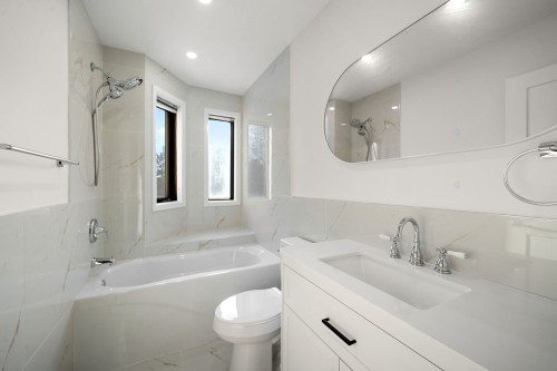 Bathroom - 631 Boul. Dr.-Frederik-Philips, Montréal (Saint-Laurent), QC 