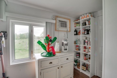 Cuisinette - 186 3E Rang Du Gore, Lochaber, QC - Indoor Photo Showing Other Room