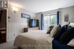 Primary Bedroom - 