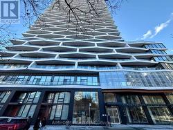 305 - 85 WOOD STREET  Toronto, ON M4Y 0E8