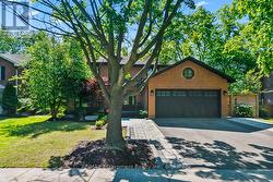 484 ASPEN FOREST DRIVE  Oakville (Fd Ford), ON L6J 6H7