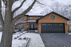 484 ASPEN FOREST DRIVE  Oakville (Fd Ford), ON L6J 6H7