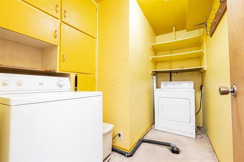 382 Kent Rd, Winnipeg, MB 