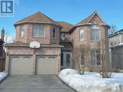 492 TRAVISS DRIVE  Newmarket, ON L3Y 7K5