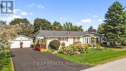 36 JUNO CRESCENT  Georgina, ON L0E 1R0