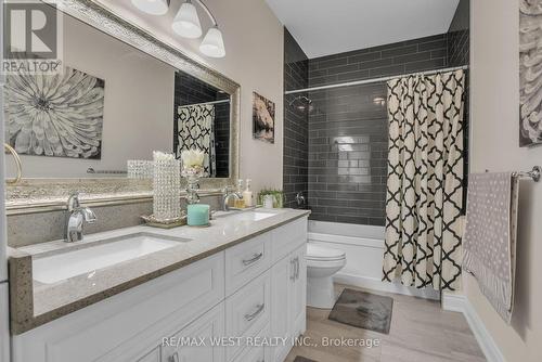 2 Sycamore Circle, Springwater, ON - Indoor Photo Showing Bathroom