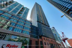 2301 - 88 BLUE JAYS WAY Toronto, ON M5V 0L7