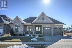 723 PONDHAVEN ROAD  Strathroy-Caradoc (Mount Brydges), ON N0L 1W0