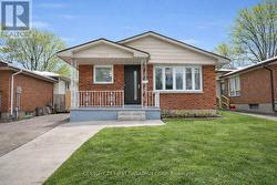 (UPPER) - 1046 JALNA BOULEVARD  London South (South X), ON N6E 2M1