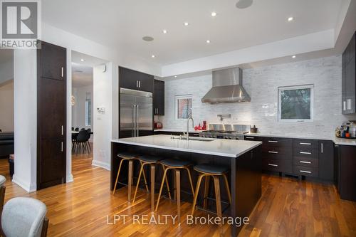 847 Walkley Road, Ottawa, ON - Indoor Photo Showing Kitchen With Upgraded Kitchen