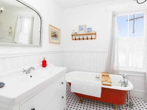 90 Tannery Road, Lunenburg, NS 
