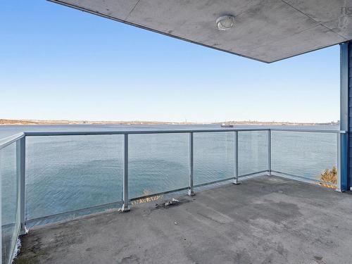 304 647 Bedford Highway, Halifax, NS 
