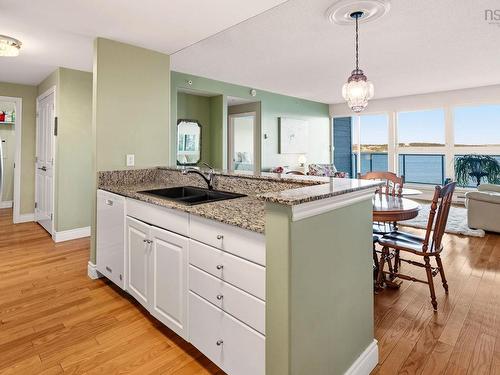 304 647 Bedford Highway, Halifax, NS 