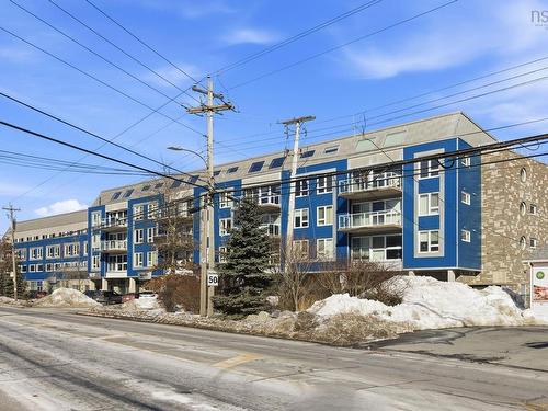 304 647 Bedford Highway, Halifax, NS 