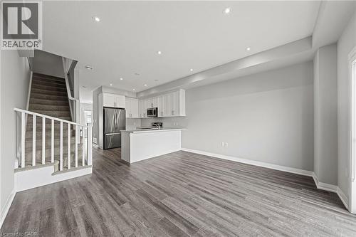 53 Aquarius Crescent, Hamilton, ON - Indoor Photo Showing Kitchen