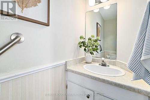 Main Flr Powder Room - 401 - 337 Simcoe Street, Oshawa (O'Neill), ON - Indoor Photo Showing Bathroom