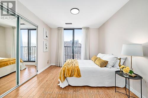 401 - 337 Simcoe Street, Oshawa (O'Neill), ON - Indoor Photo Showing Bedroom