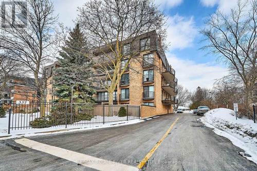401 - 337 Simcoe Street, Oshawa (O'Neill), ON - Outdoor