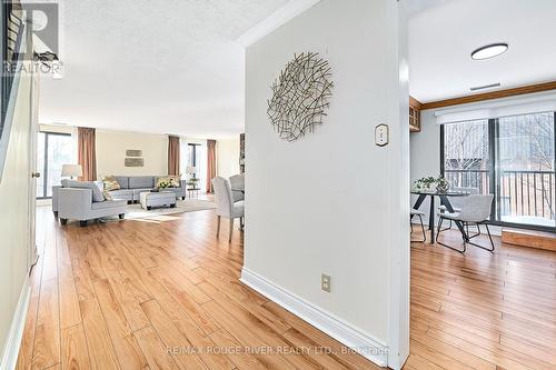 401 - 337 Simcoe Street, Oshawa (O'Neill), ON - Indoor