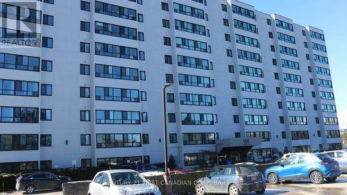 207 - 600 GRENFELL DRIVE  London North (North C), ON N5X 2R8