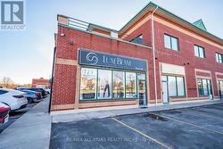 35 - 86 RINGWOOD DRIVE  Whitchurch-Stouffville, ON L4A 1C3
