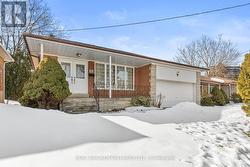 23 BEAUMARIS CRESCENT  Toronto, ON M9R 1N7