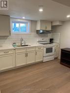 502 BROOKSIDE DRIVE  Oakville, ON L6K 1R3