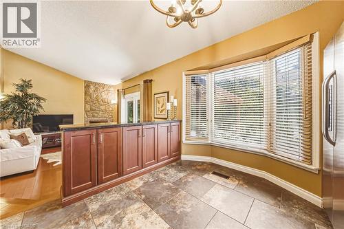 577 Tomahawk Crescent, Ancaster, ON - Indoor Photo Showing Other Room