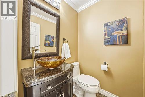 577 Tomahawk Crescent, Ancaster, ON - Indoor Photo Showing Bathroom