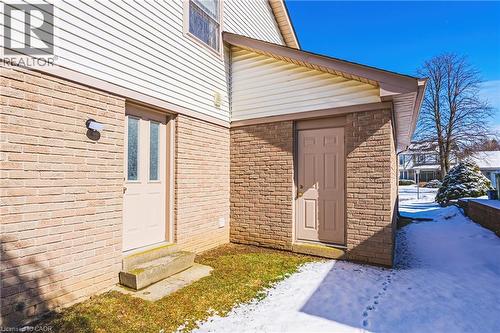 577 Tomahawk Crescent, Ancaster, ON - Outdoor With Exterior