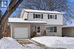 2349 Easthill  Saskatoon, SK S7J 3E4