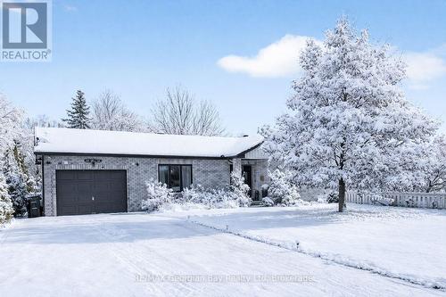 15 LORNE AVENUE  Penetanguishene, ON L9M 1B1