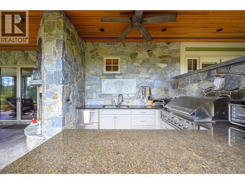 602 Falcon Point Way, Vernon, BC -  With Double Sink