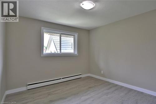 240 Duke Street E Unit# 5, Kitchener, ON - Indoor Photo Showing Other Room