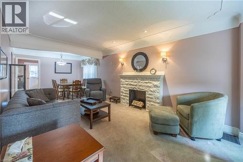 290 East 14Th Street, Hamilton, ON - Indoor Photo Showing Living Room With Fireplace