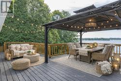 Virtually Staged - Upper deck - 