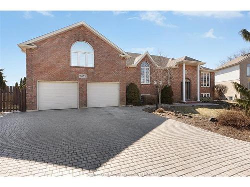 2071 Eugeni, Tecumseh, ON 