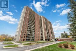 311 - 665 BATHGATE DRIVE  Ottawa, ON K1K 3Y4