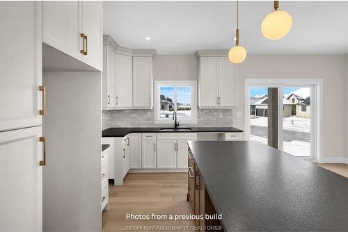 75 Cherry Blossom Trail, Chatham, ON 