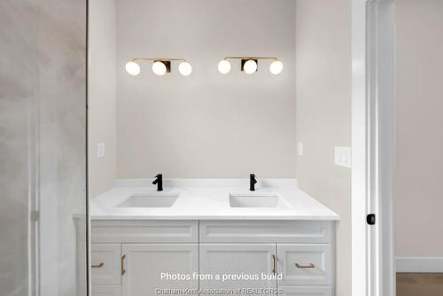 75 Cherry Blossom Trail, Chatham, ON 