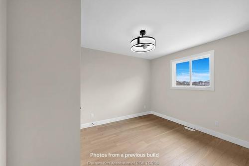 75 Cherry Blossom Trail, Chatham, ON 