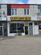 939 Lakeshore Road E Mississauga, ON L5E 1E3