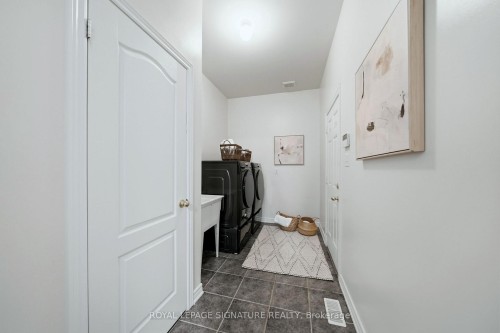 192 Williamson Drive E, Ajax, ON - Indoor Photo Showing Other Room