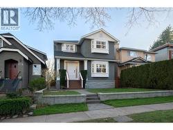 4068 W 15TH AVENUE  Vancouver, BC V6R 3A3