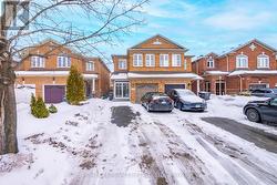 967 LEDBURY CRESCENT  Mississauga, ON L5V 2R3