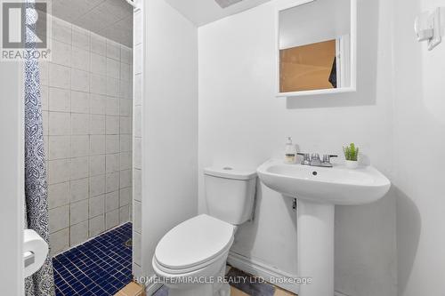 967 Ledbury Crescent, Mississauga, ON - Indoor Photo Showing Bathroom