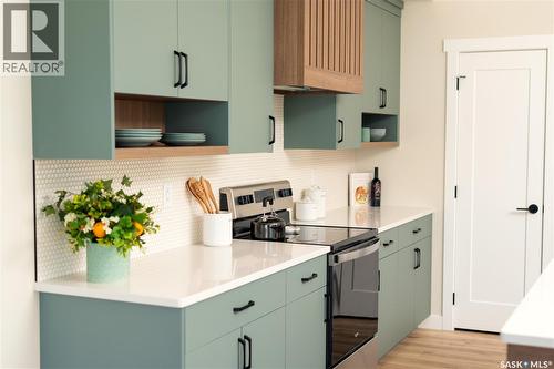 202 Yuel Lane, Saskatoon, SK - Indoor Photo Showing Kitchen